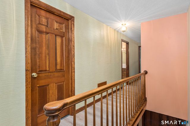 1554 King Street, Enfield, CT 06082