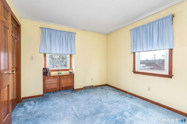 1554 King Street, Enfield, CT 06082