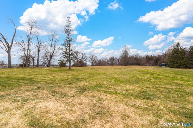 1554 King Street, Enfield, CT 06082