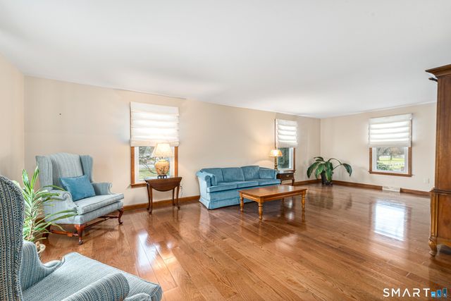 1554 King Street, Enfield, CT 06082