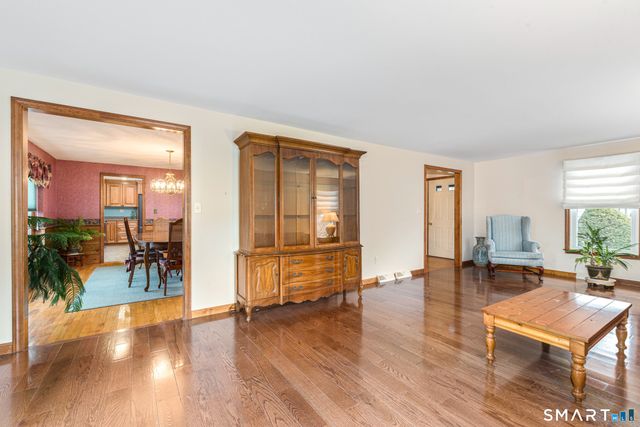 1554 King Street, Enfield, CT 06082