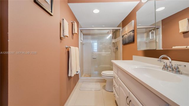 1825 S Ocean Drive 504, Hallandale Beach, FL 33009