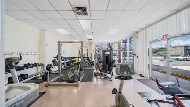 1825 S Ocean Drive 504, Hallandale Beach, FL 33009