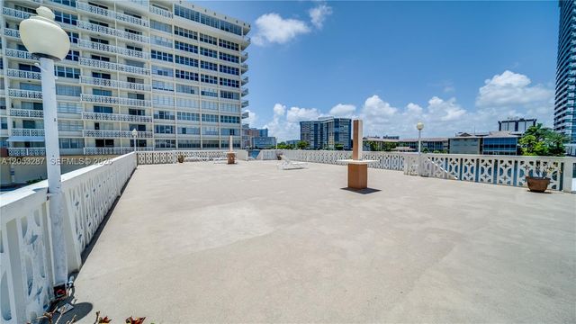 1825 S Ocean Drive 504, Hallandale Beach, FL 33009