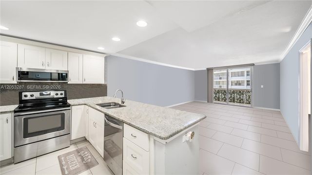 1825 S Ocean Drive 504, Hallandale Beach, FL 33009