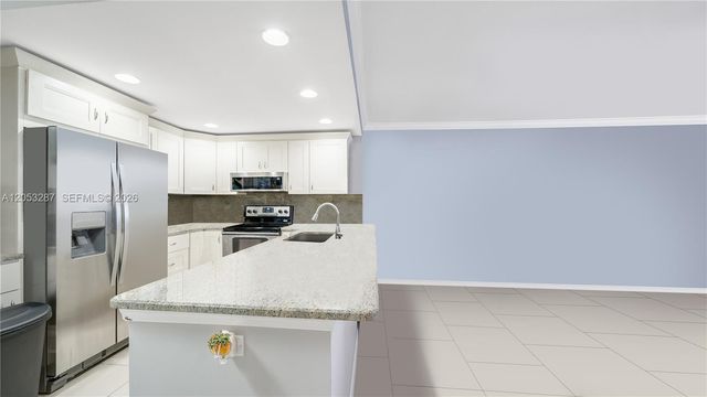 1825 S Ocean Drive 504, Hallandale Beach, FL 33009