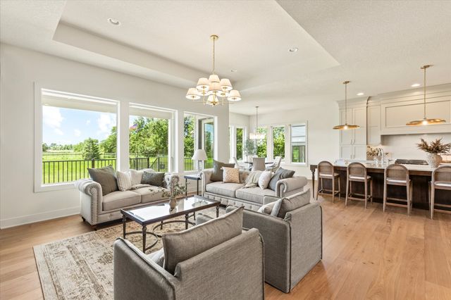 10622 NW 80th Avenue, Johnston, IA 50131