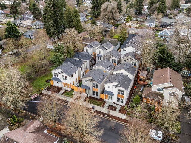 8332 N Bank St, Portland, OR 97203