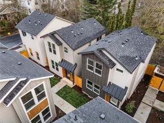 8332 N Bank St, Portland, OR 97203