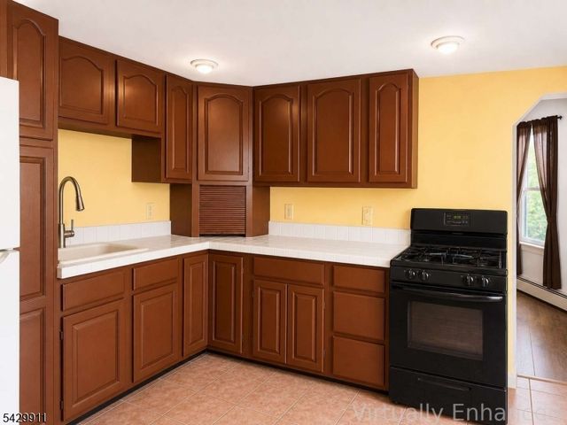 176 Margaret King Ave, Ringwood Boro, NJ 07456
