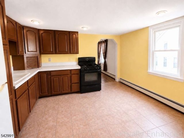 176 Margaret King Ave, Ringwood Boro, NJ 07456