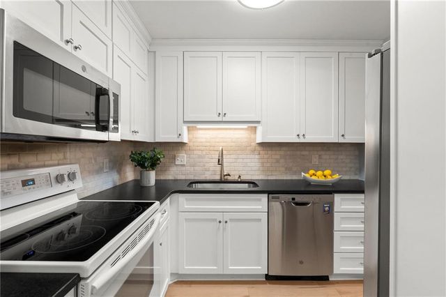 1105 Clairemont Avenue A, Decatur, GA 30030