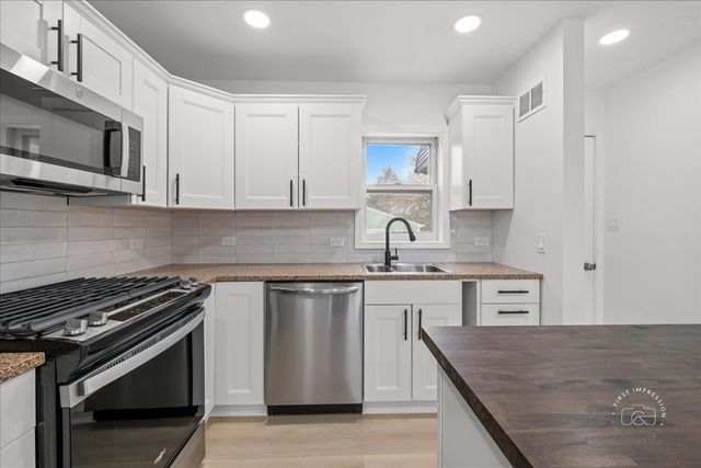 506 N Garfield Street, Lombard, IL 60148