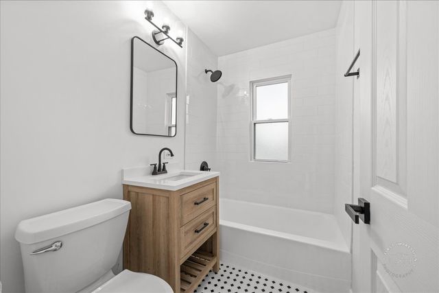 506 N Garfield Street, Lombard, IL 60148