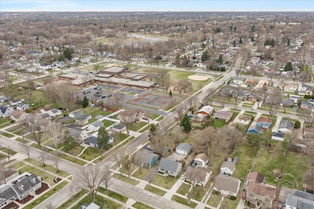 506 N Garfield Street, Lombard, IL 60148