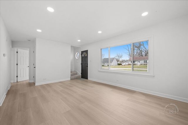 506 N Garfield Street, Lombard, IL 60148