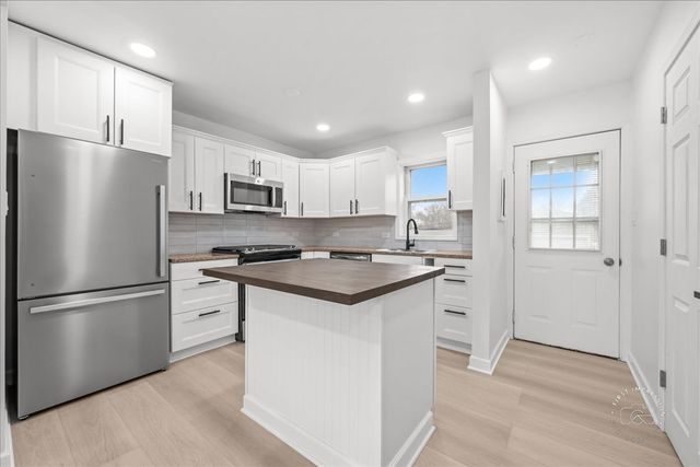 506 N Garfield Street, Lombard, IL 60148