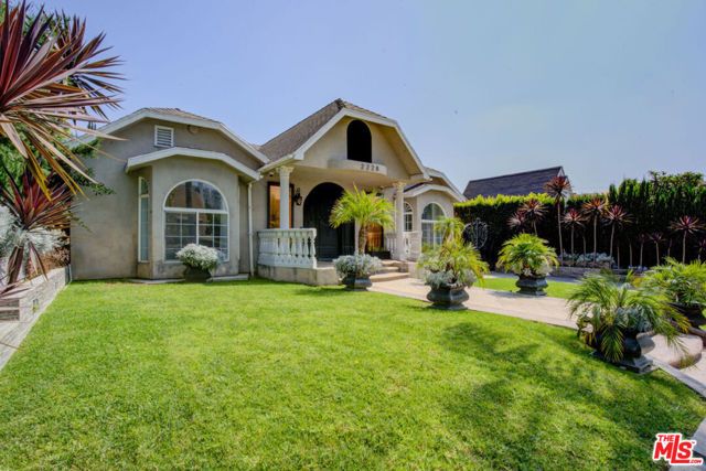 2228 Nella Vista Avenue, Los Angeles, CA 90027