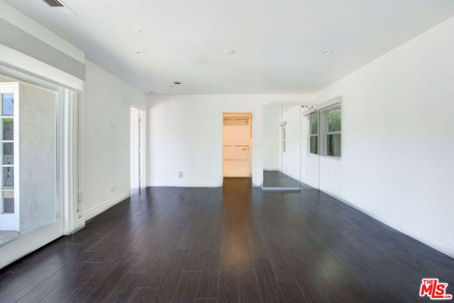 2228 Nella Vista Avenue, Los Angeles, CA 90027
