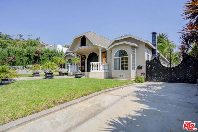 2228 Nella Vista Avenue, Los Angeles, CA 90027