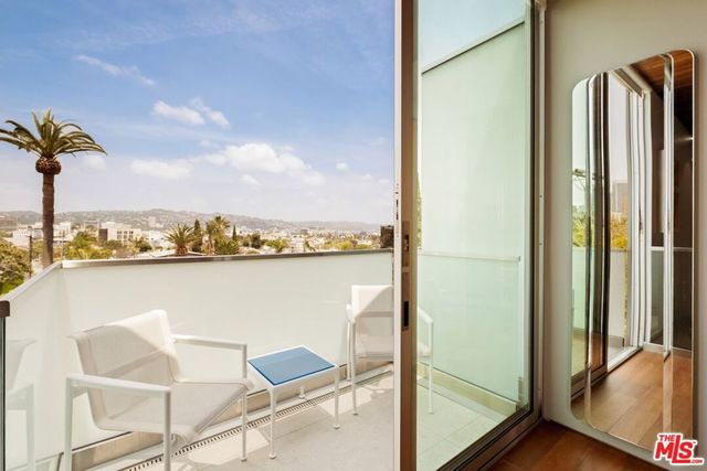 1257 Edris Drive, Los Angeles, CA 90035