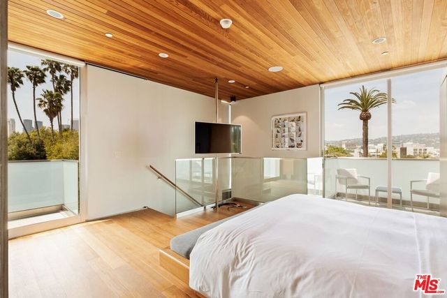 1257 Edris Drive, Los Angeles, CA 90035