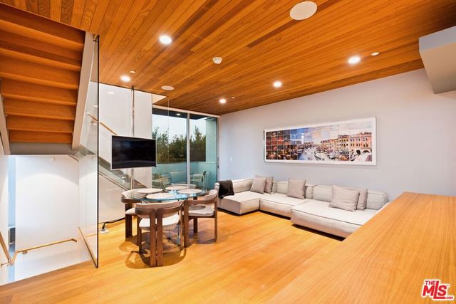 1257 Edris Drive, Los Angeles, CA 90035