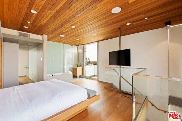 1257 Edris Drive, Los Angeles, CA 90035