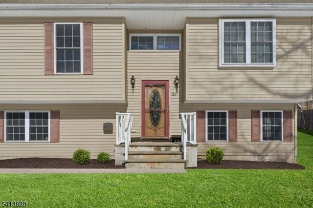 105 Hillside Ter, Lebanon Twp., NJ 07830