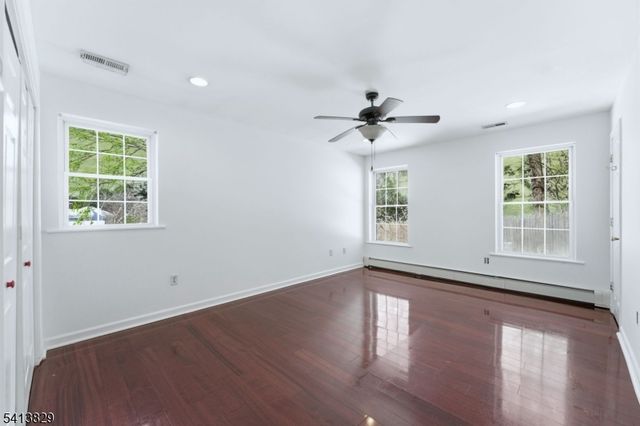 105 Hillside Ter, Lebanon Twp., NJ 07830