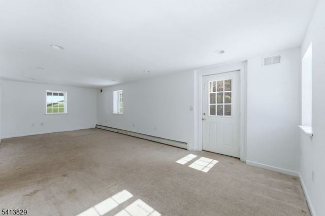 105 Hillside Ter, Lebanon Twp., NJ 07830
