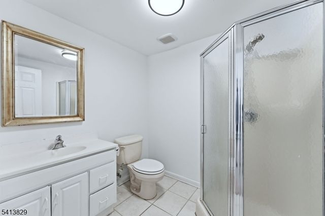 105 Hillside Ter, Lebanon Twp., NJ 07830