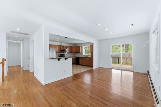 105 Hillside Ter, Lebanon Twp., NJ 07830