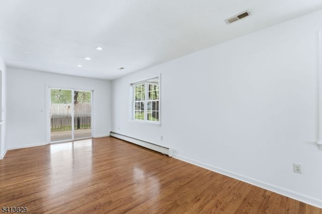 105 Hillside Ter, Lebanon Twp., NJ 07830