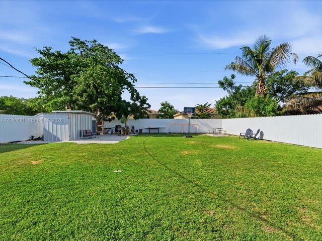 827 SW 3rd Street, Florida City, FL 33034
