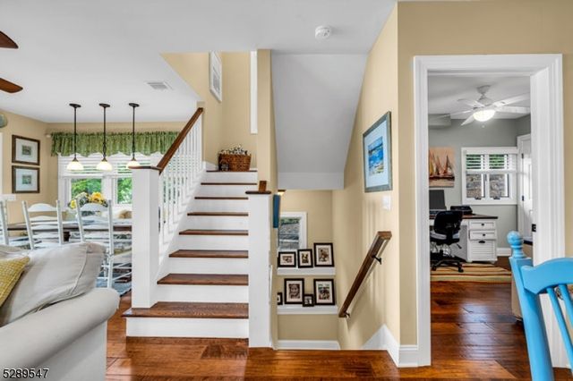 423 Lakeside Blvd, Hopatcong Boro, NJ 07843