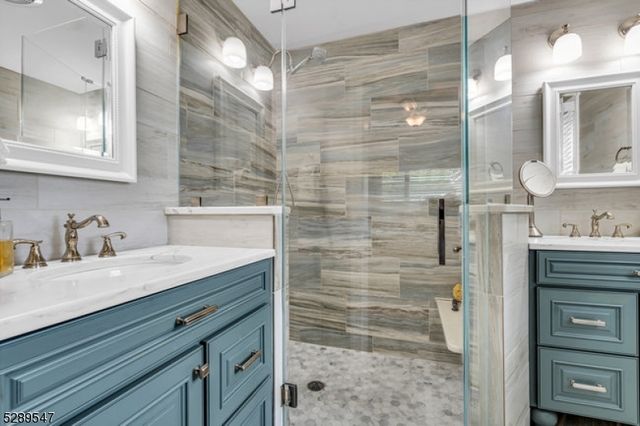 423 Lakeside Blvd, Hopatcong Boro, NJ 07843