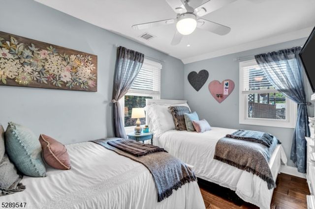 423 Lakeside Blvd, Hopatcong Boro, NJ 07843