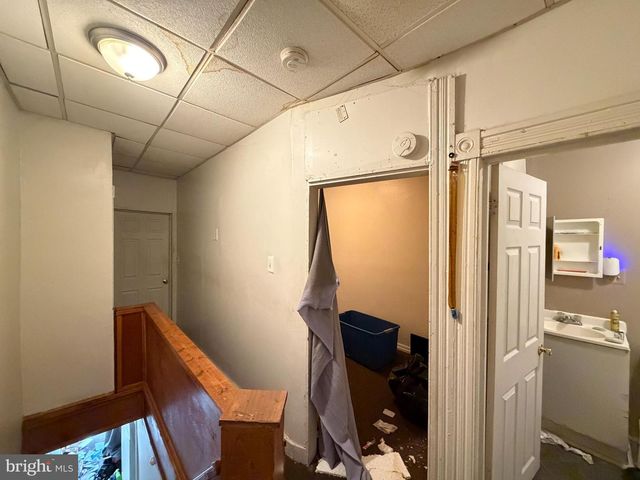 2826 E MONUMENT ST, Baltimore, MD 21205