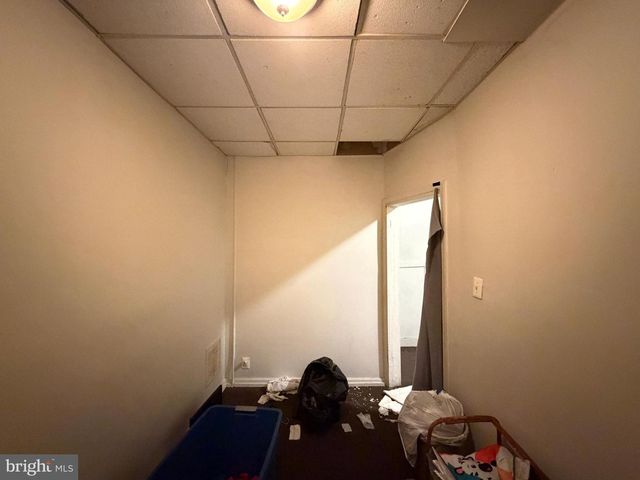 2826 E MONUMENT ST, Baltimore, MD 21205