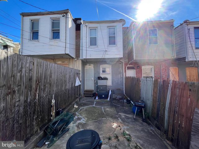 2826 E MONUMENT ST, Baltimore, MD 21205