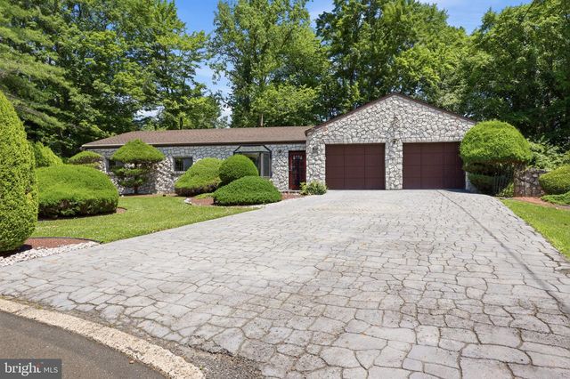 310 CASEY CIR, Huntingdon Valley, PA 19006