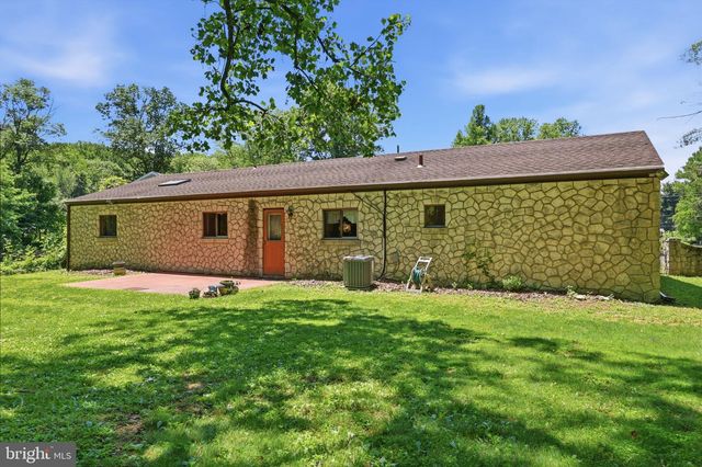 310 CASEY CIR, Huntingdon Valley, PA 19006