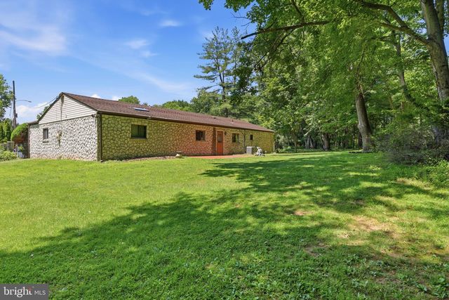 310 CASEY CIR, Huntingdon Valley, PA 19006