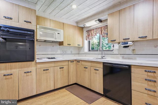 310 CASEY CIR, Huntingdon Valley, PA 19006