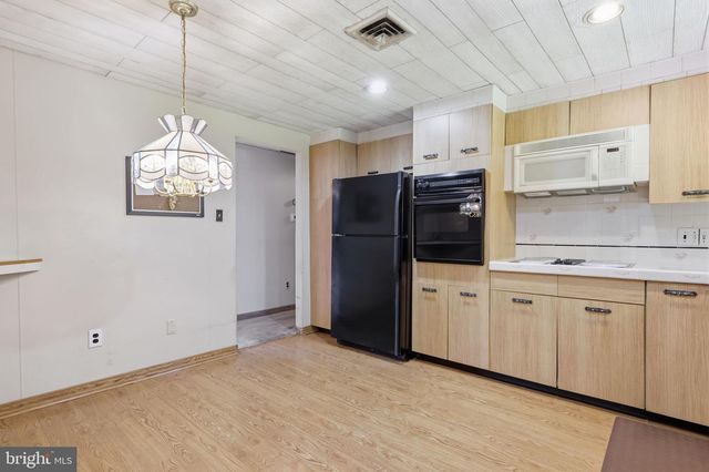 310 CASEY CIR, Huntingdon Valley, PA 19006
