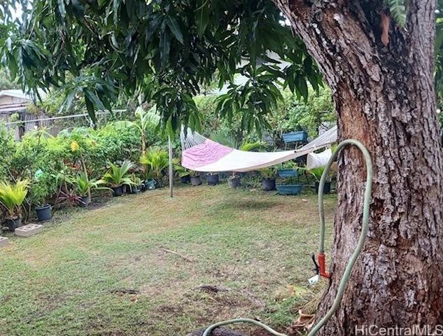 3279 Hoanoho Place, Honolulu, HI 96816