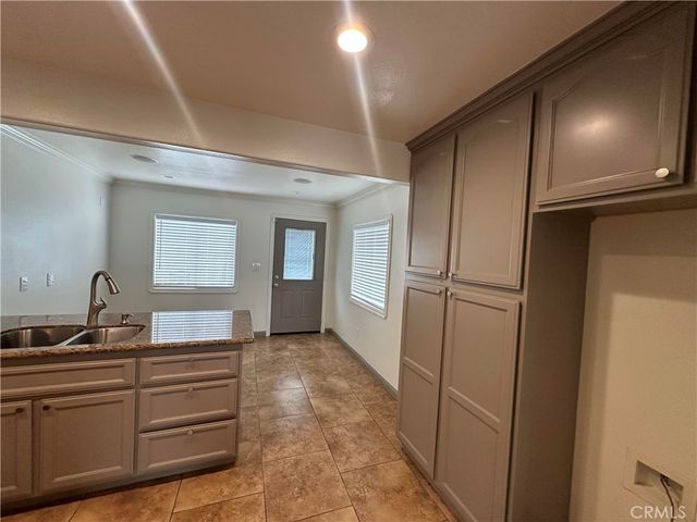 2119 W Coloumbia Street, Long Beach, CA 90810