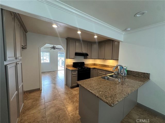 2119 W Coloumbia Street, Long Beach, CA 90810