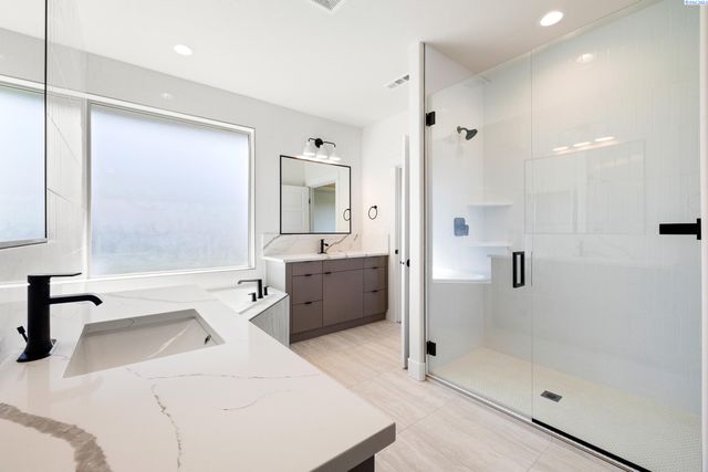 7396 W 22nd Place, Kennewick, WA 99338